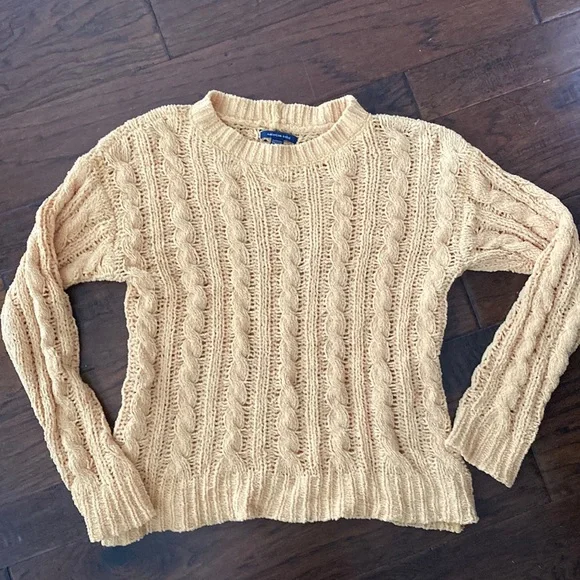 NWOT - American Eagle Sweater - Picture 1 of 3